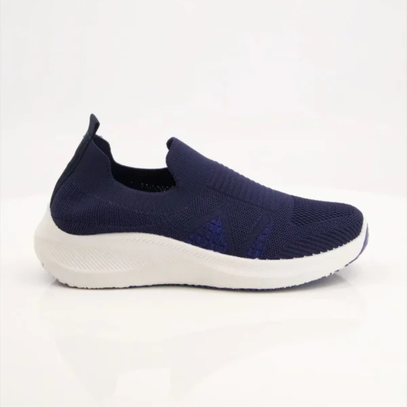 Revorn StrideFlex – Black Slip-On Sneakers for Men