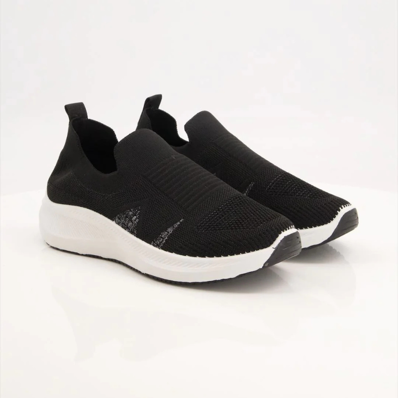 Revorn StrideFlex – Black Slip-On Sneakers for Men