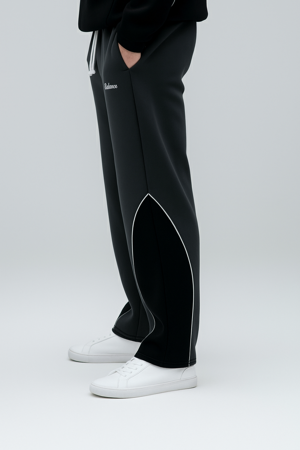 REVORN Black Straight-Fit Trouser