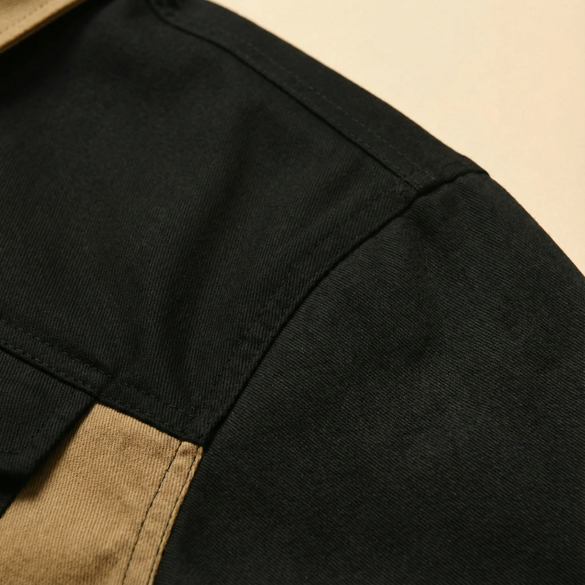 Revorn Shacket – Black & Camel Two-Tone Zipper Jacket & Cargo Trouser