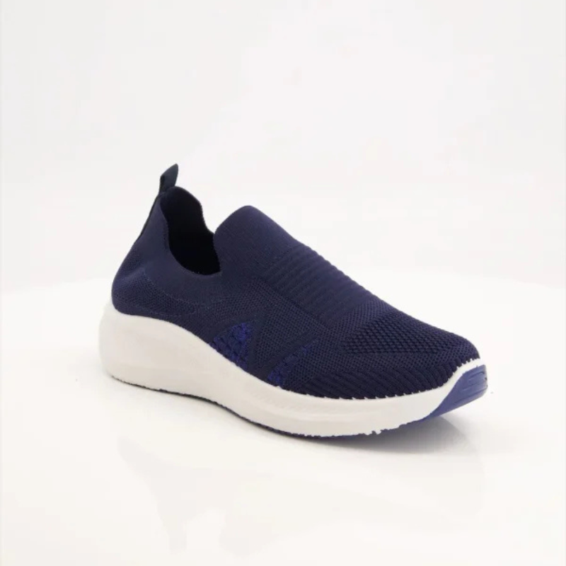Revorn StrideFlex – Black Slip-On Sneakers for Men